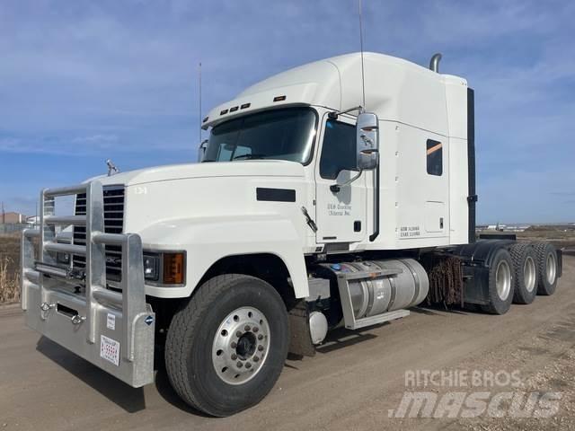 Mack PI86T Çekiciler