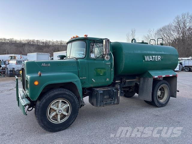 Mack R400 Su tankerleri