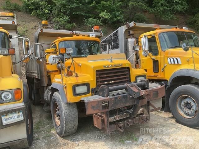 Mack RD600 Kar küreme biçaklari