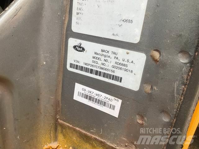 Mack RD600 Kar küreme biçaklari