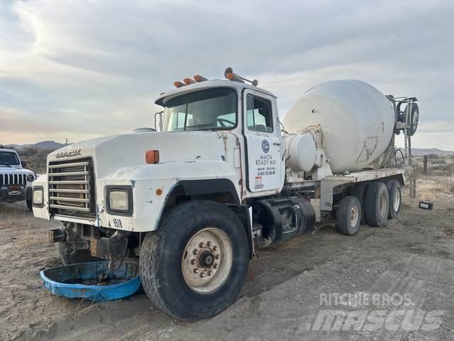 Mack RD690S Diger kamyonlar