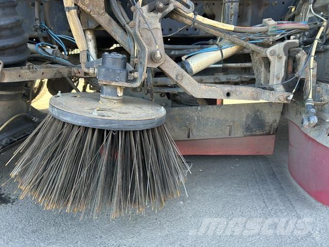 MAN TGM18.290 Süpürme kamyonları