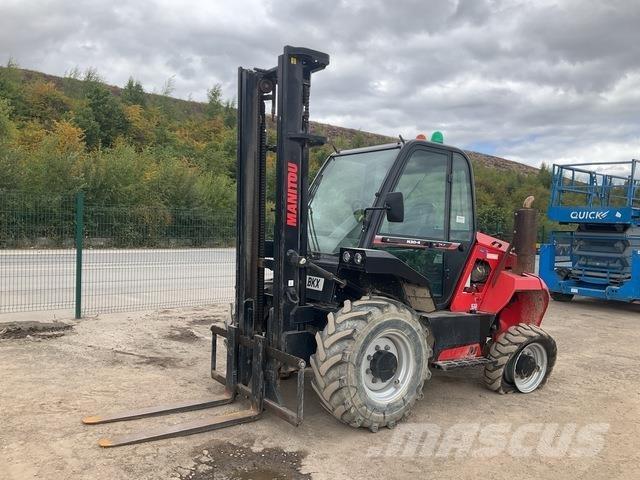 Manitou M30-4 Arazi tipi forklift