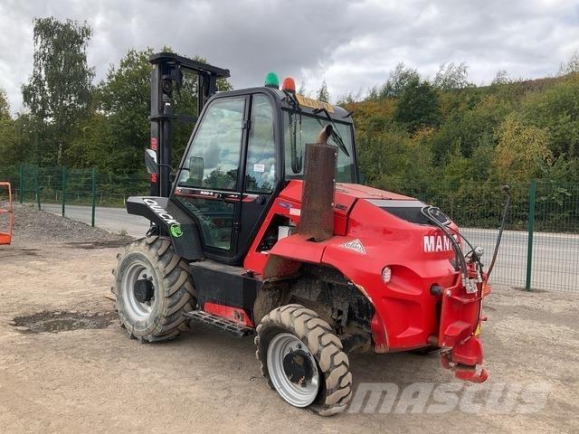 Manitou M30-4 Arazi tipi forklift