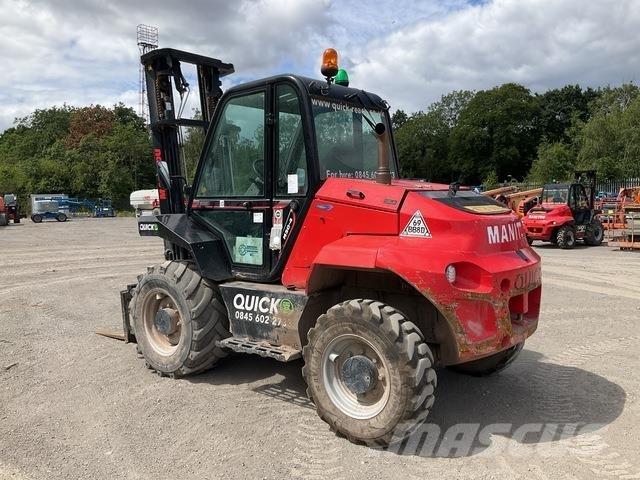 Manitou M30-4 Arazi tipi forklift