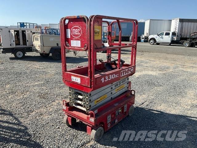 MEC 1330SE Makasli platformlar