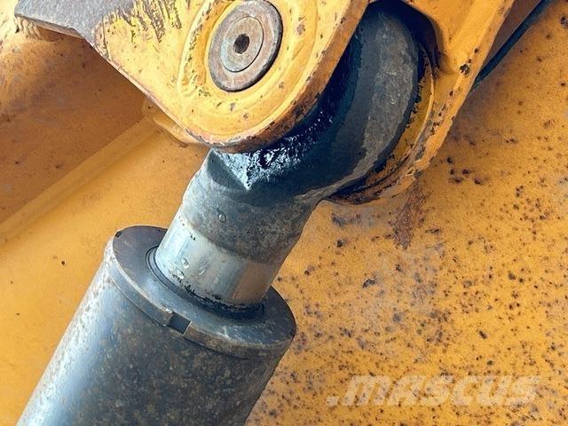 Moxy MT 41 Belden kirma kaya kamyonu