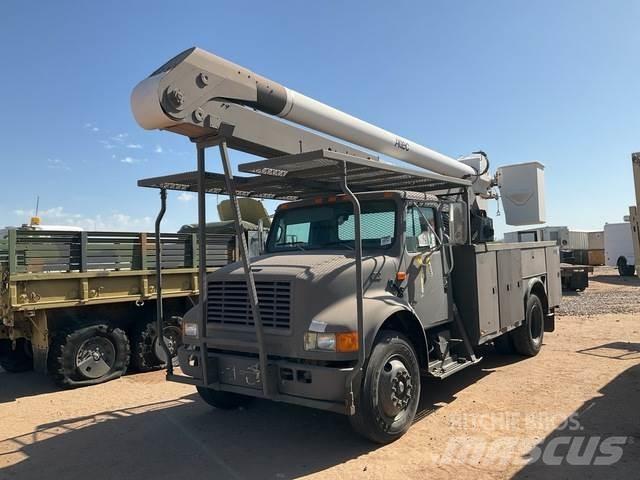 Navistar 4700 Araç üstü platformlar