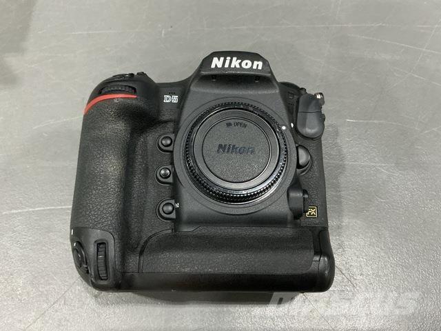  Nikon D5-a Diger
