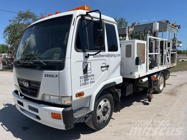 Nissan UD2300 Belediye / genel amaçli araçlar