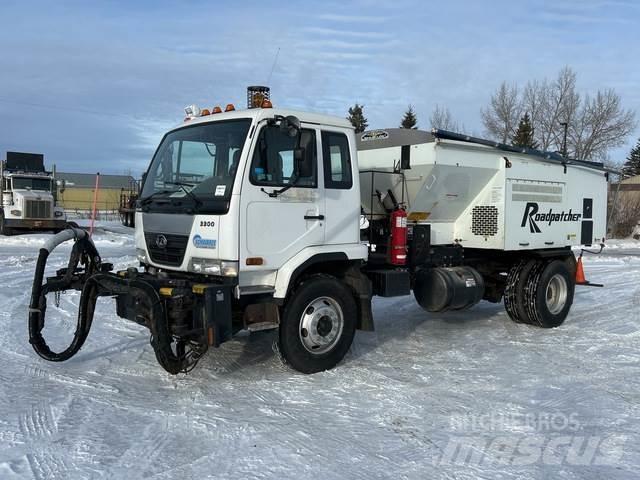 Nissan UD3300 Transmikserler