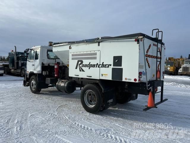 Nissan UD3300 Transmikserler