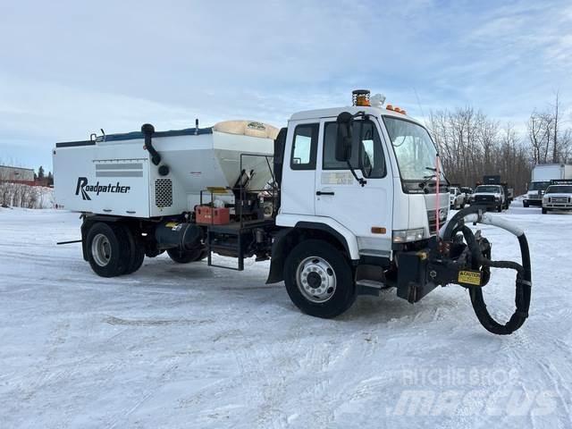 Nissan UD3300 Transmikserler
