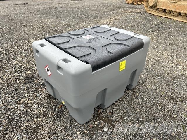  Olsen DD330 Yakıt ve katkı maddesi tankları