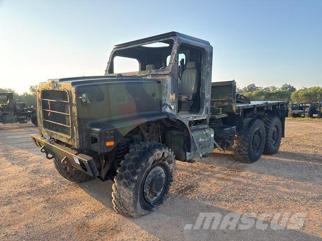 Oshkosh  Kapali kasa kamyonlar