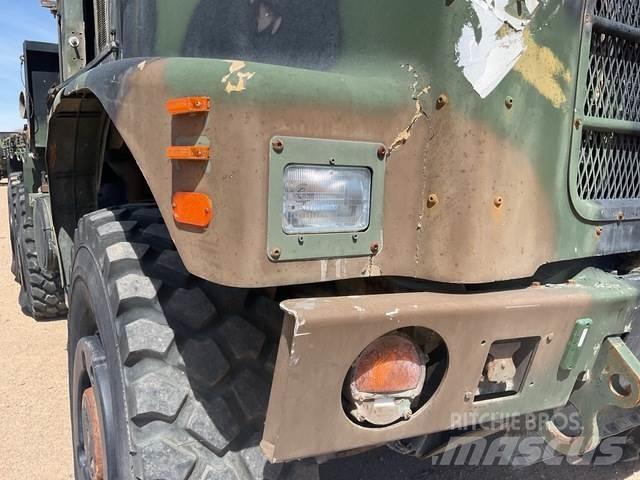 Oshkosh  Kapali kasa kamyonlar