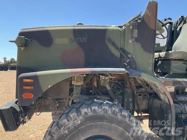Oshkosh AMK23A1 Kapali kasa kamyonlar