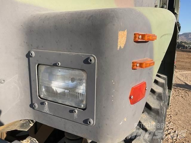 Oshkosh AMK29 Damperli kamyonlar