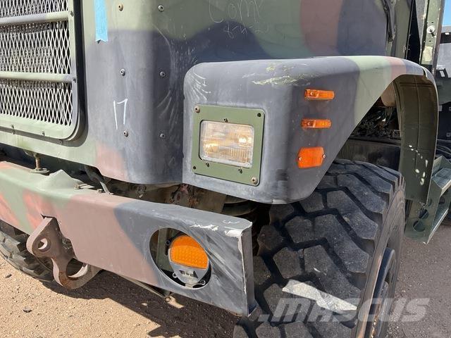 Oshkosh MTVR Kapali kasa kamyonlar