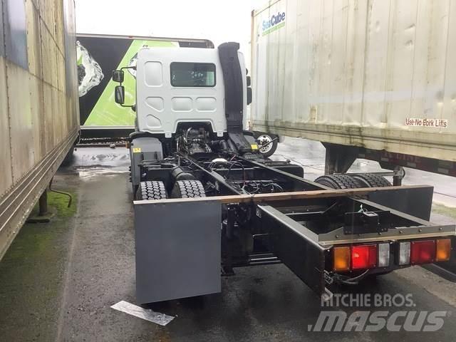Peterbilt 220 Kabinler