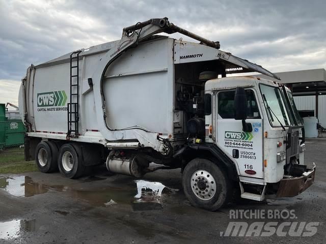 Peterbilt 320 Atik kamyonlari