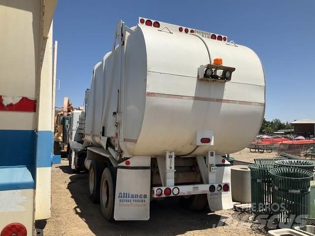 Peterbilt 320 Atik kamyonlari