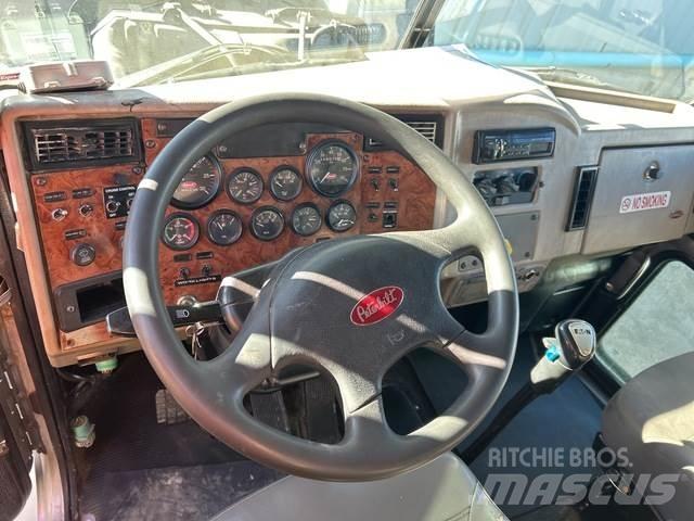 Peterbilt 335 Tankerli kamyonlar