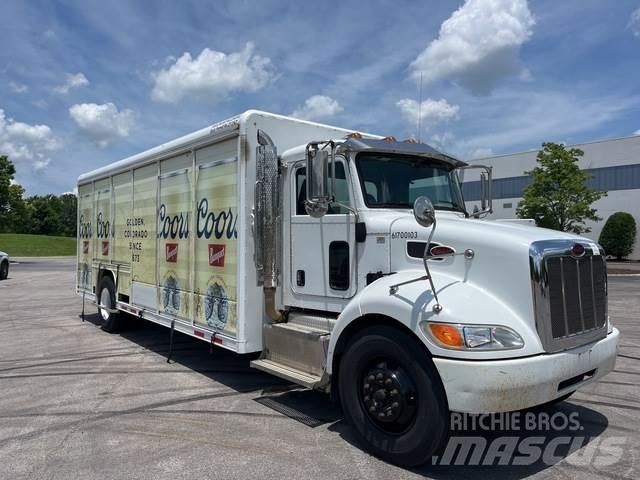 Peterbilt 337 İçecek kamyonları