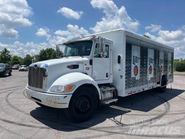 Peterbilt 337 İçecek kamyonları