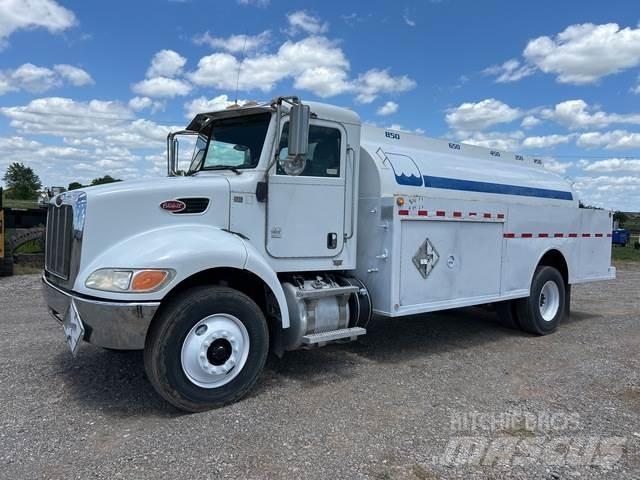 Peterbilt 337 Tankerli kamyonlar