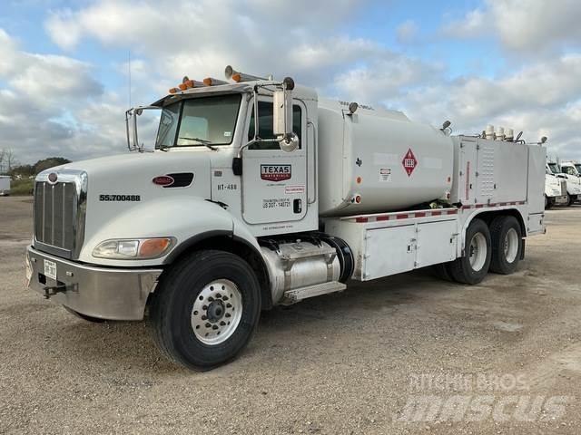 Peterbilt 348 Tankerli kamyonlar