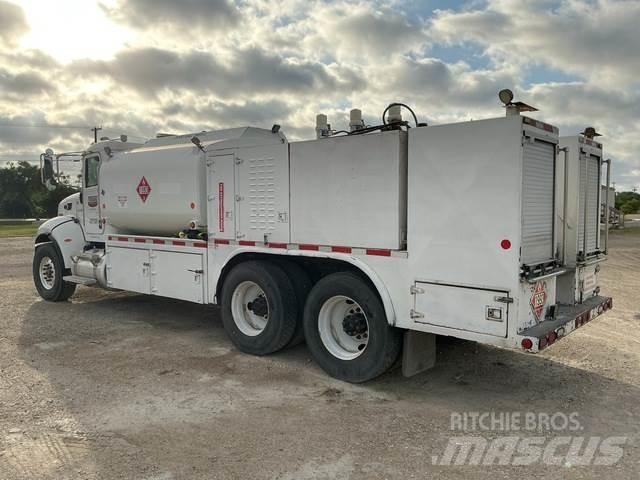 Peterbilt 348 Tankerli kamyonlar