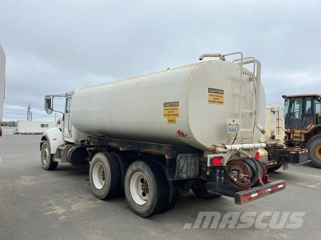 Peterbilt 348 Su tankerleri