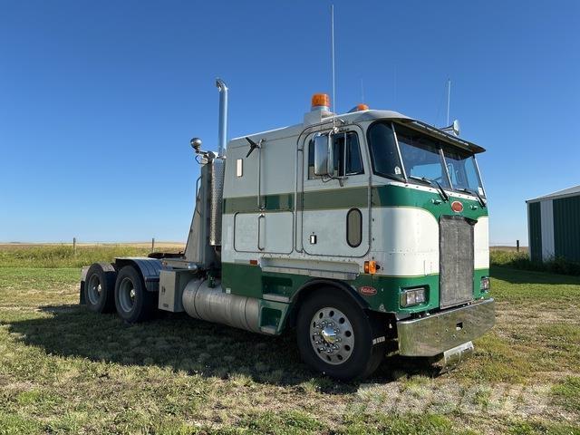 Peterbilt 362 Kabinler