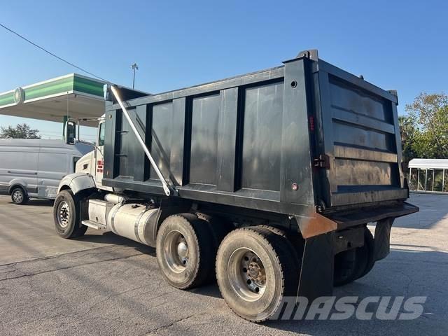 Peterbilt 384 Damperli kamyonlar