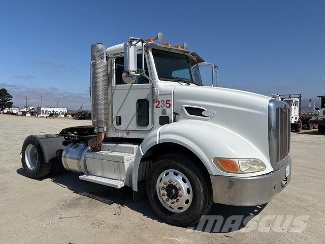 Peterbilt 384 Çekiciler