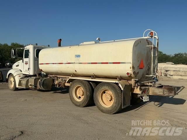 Peterbilt 386 Su tankerleri
