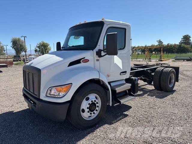 Peterbilt 537 Kabinler