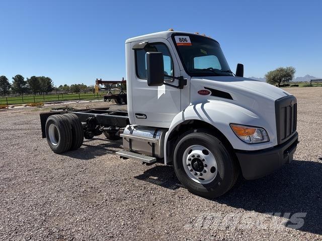 Peterbilt 537 Kabinler