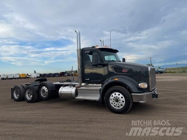 Peterbilt 567 Çekiciler