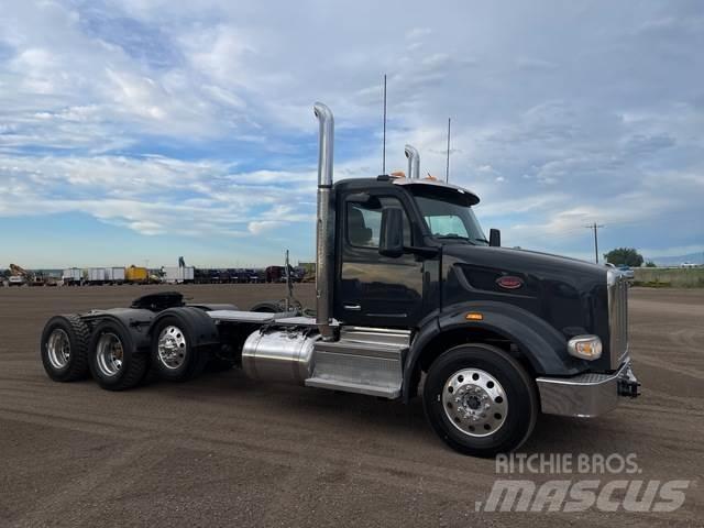 Peterbilt 567 Çekiciler
