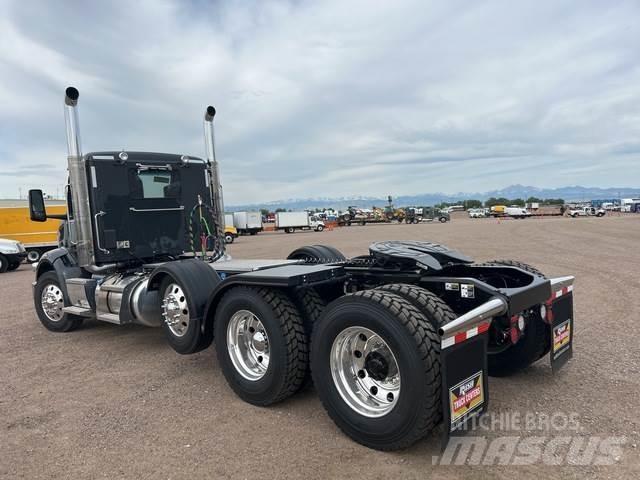 Peterbilt 567 Çekiciler
