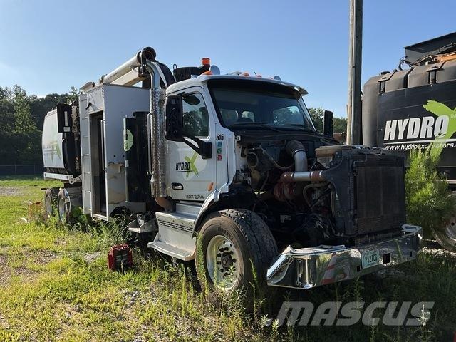 Peterbilt 567 Paletli ekskavatörler