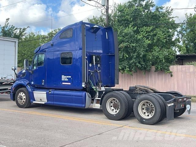 Peterbilt 587 Çekiciler