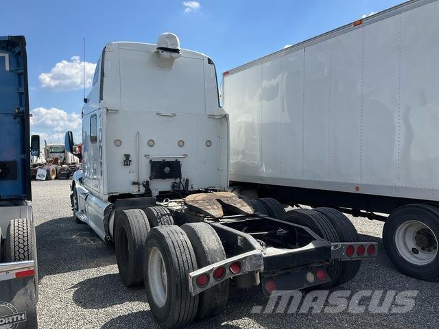 Peterbilt 587 Çekiciler