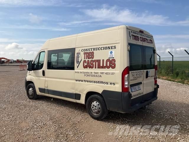 Peugeot Boxer Kapali kasa kamyonlar