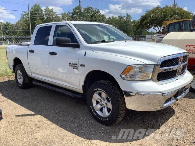 RAM 1500 Pikaplar
