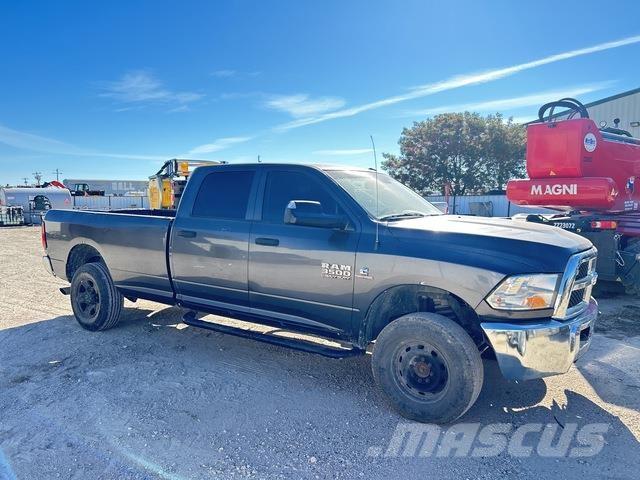 RAM 3500 Pikaplar