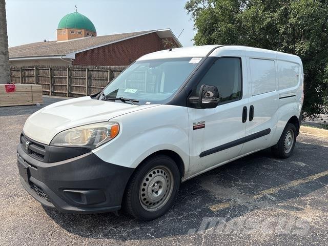 RAM Promaster Panel vanlar