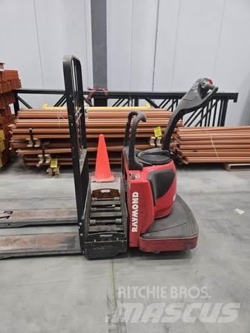 Raymond 8410 Transpaletler